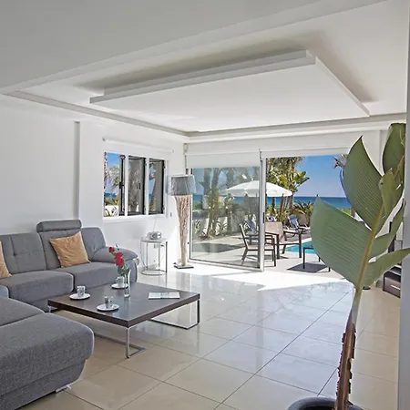Beautiful 5 Star Holiday In A Prime Location In Sotira, Book Early To Secure Your Dates, Sotira 1298 Βίλα