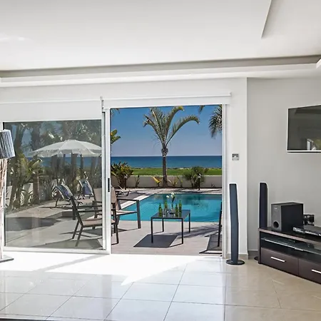Beautiful 5 Star Holiday In A Prime Location In Sotira, Book Early To Secure Your Dates, Sotira 1298